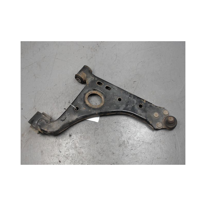 TRIANGLE INFERIEUR AVANT DROIT CHEVROLET TRAX