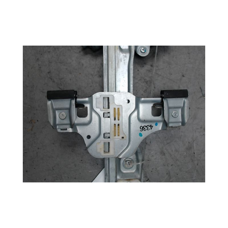 MECANISME+MOTEUR LEVE-GLACE ARRIERE DROIT CHEVROLET TRAX