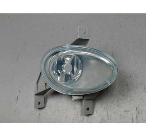 PHARE ANTIBROUILLARD AVD