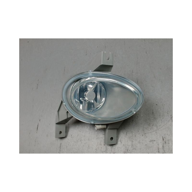 PHARE ANTIBROUILLARD AVANT DROIT OPEL TIGRA