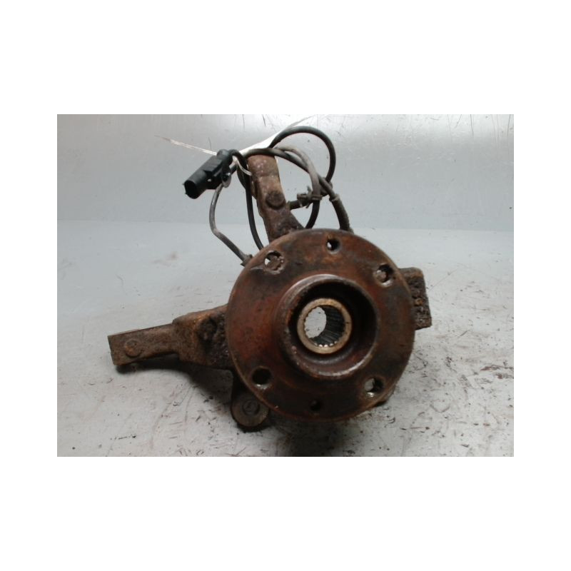 PIVOT AVANT GAUCHE NISSAN NOTE