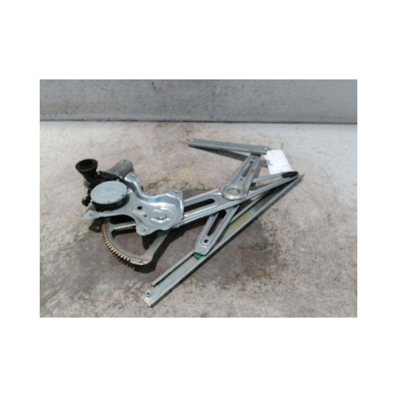 MECANISME+MOTEUR LEVE-GLACE AVANT DROIT TOYOTA YARIS II 2010-