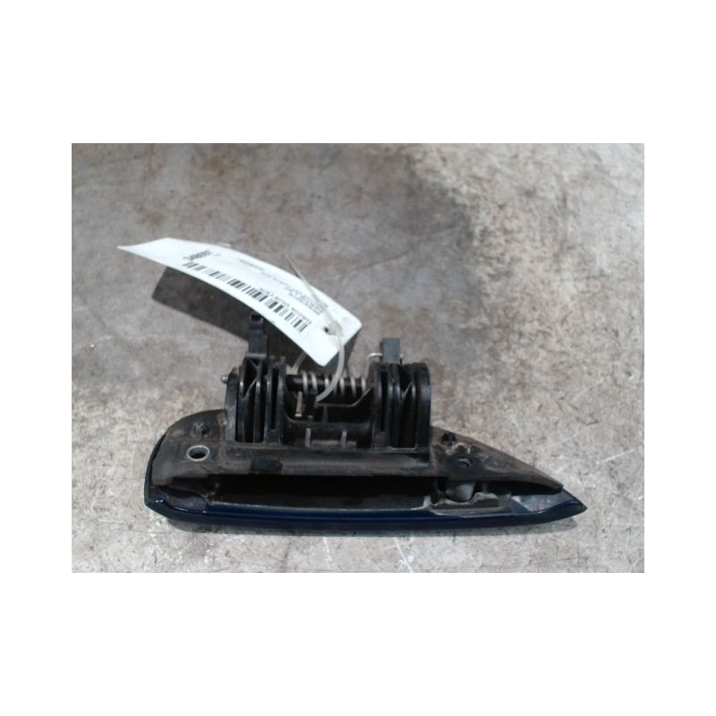 POIGNEE EXTERIEURE PORTE AVANT GAUCHE DACIA DUSTER