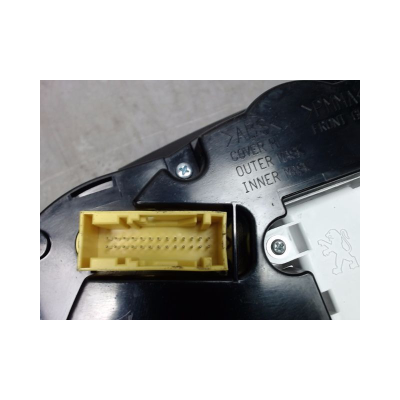 BLOC COMPTEURS PEUGEOT 3008 2009-