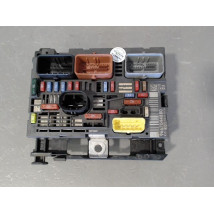 BOITE A FUSIBLES CITROEN C4