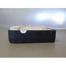 BOITE A FUSIBLES RENAULT MEGANE