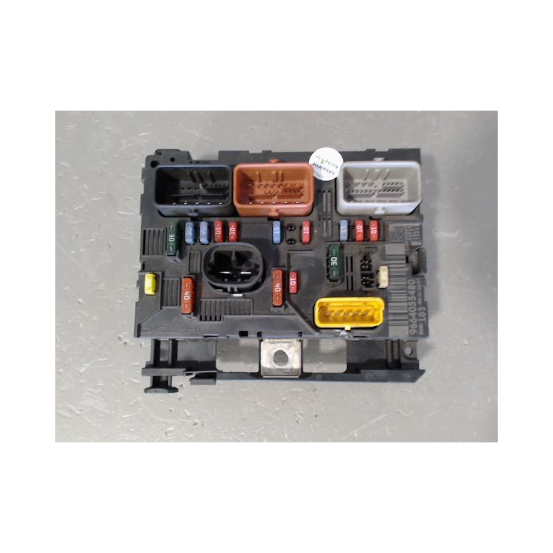 BOITE A FUSIBLES CITROEN C3
