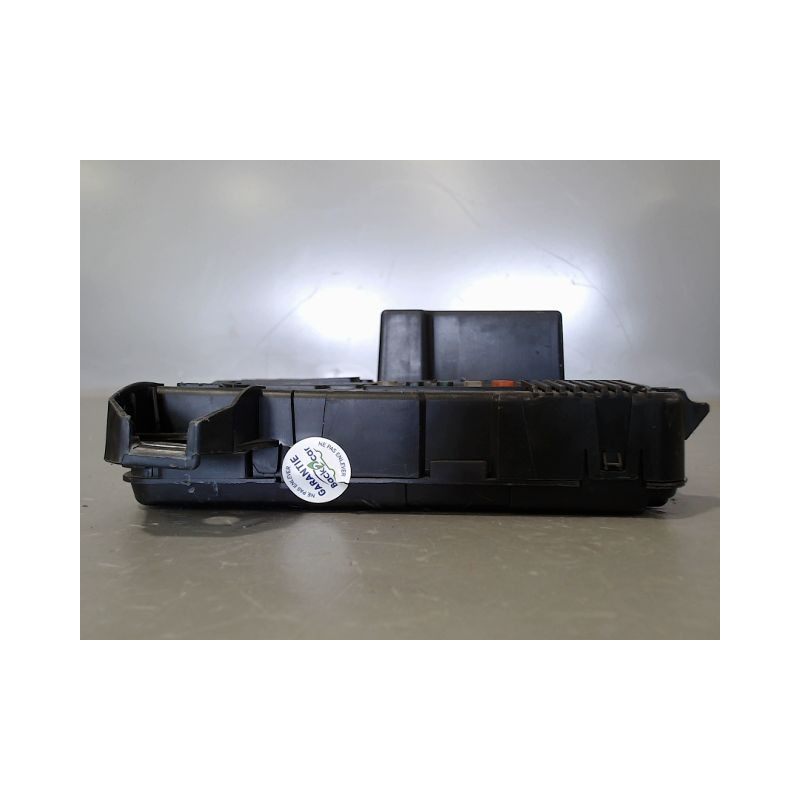BOITE A FUSIBLES RENAULT MEGANE