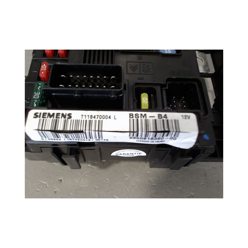 BOITE A FUSIBLES CITROEN C3