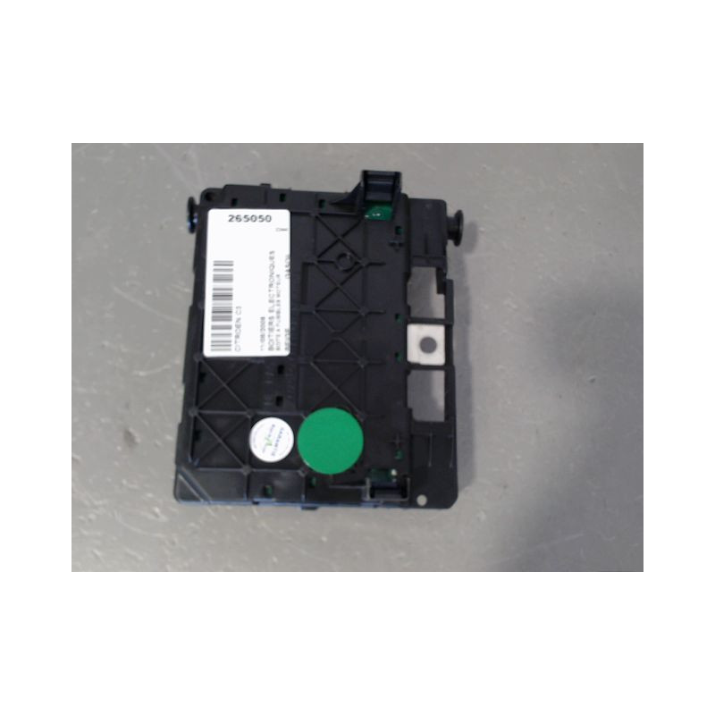 BOITE A FUSIBLES CITROEN C3