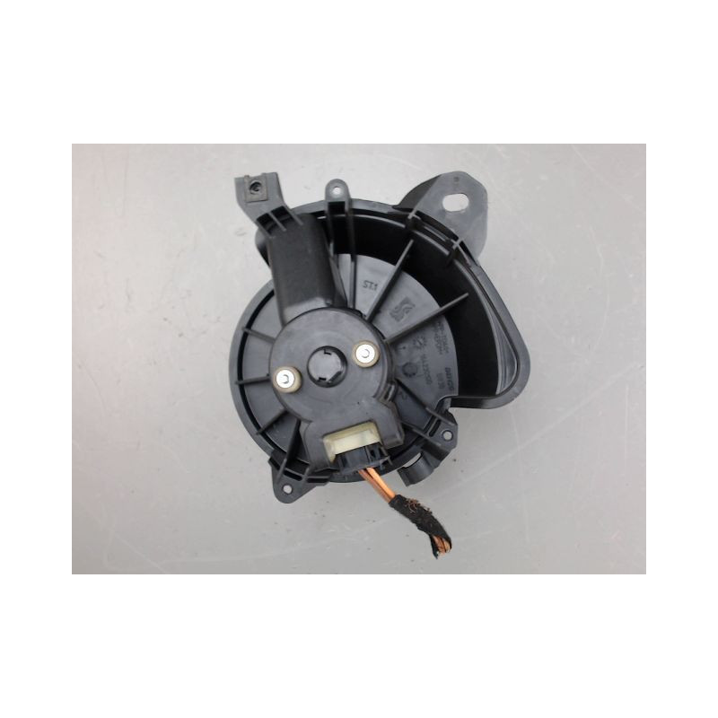 MOTEUR VENTILATEUR CHAUFFAGE FIAT PUNTO