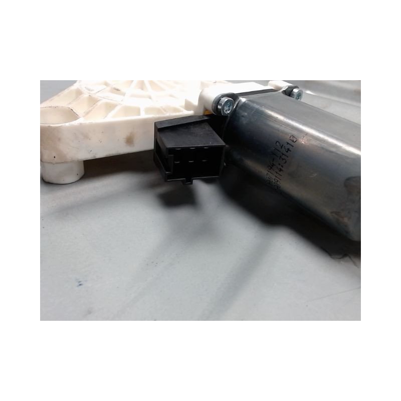 MECANISME+MOTEUR LEVE-GLACE AVANT DROIT MERCEDES CLASSE A 2004-