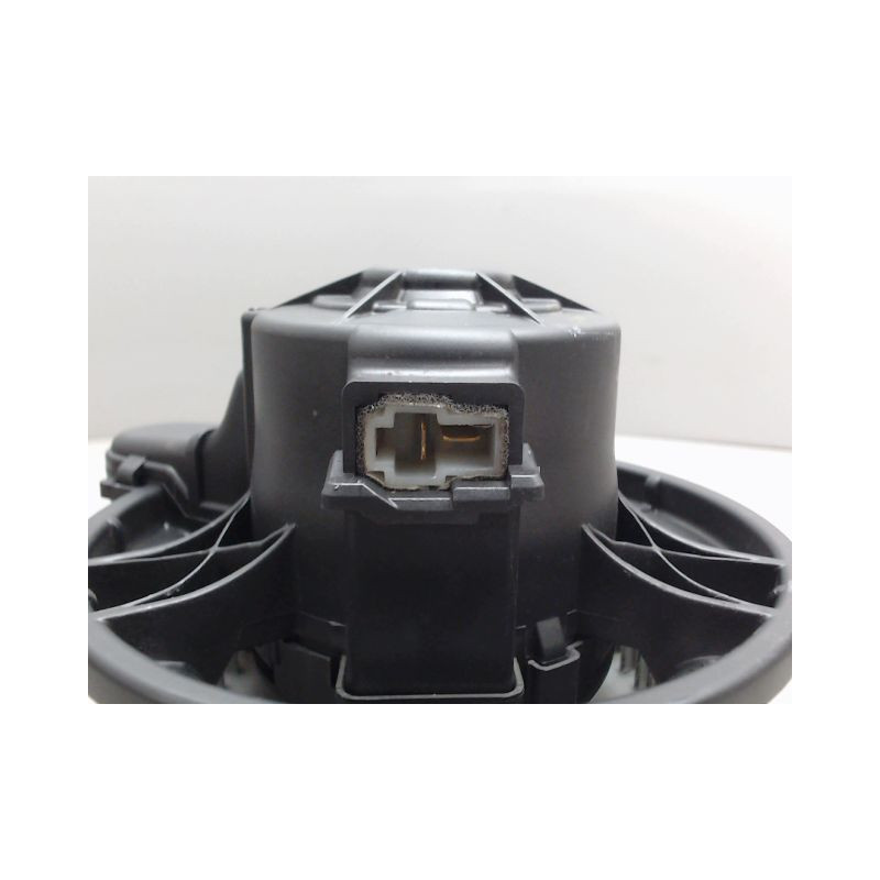 MOTEUR VENTILATEUR CHAUFFAGE KIA CEE-D