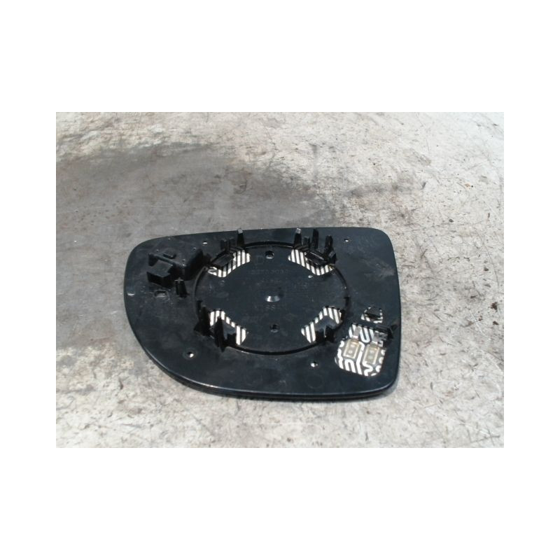 GLACE RETROVISEUR EXT D RENAULT CLIO IV