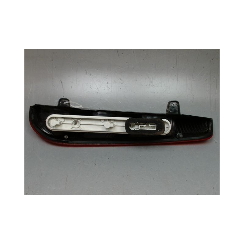FEU ARRIERE GAUCHE  FORD FOCUS SW 2005-2007