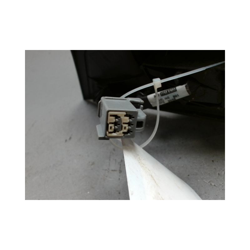 RETROVISEUR EXTERIEUR ELECTRIQUE GAUCHE FORD FOCUS SW 2005-2007