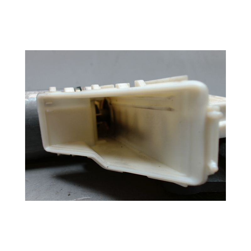 MECANISME+MOTEUR LEVE-GLACE AVANT GAUCHE PEUGEOT 807