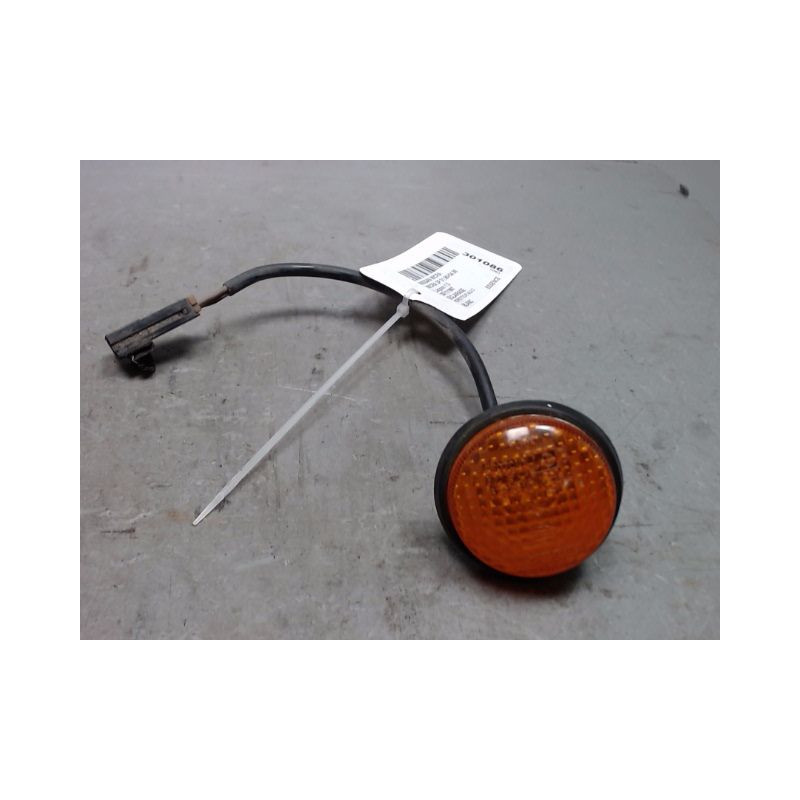 REPETITEUR AILE DROIT NISSAN MICRA 96-98