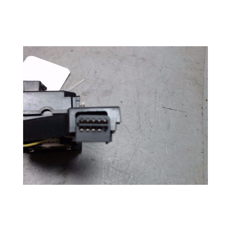 COMMANDE CLIGNOTANT VOLKSWAGEN GOLF V PLUS 2005-