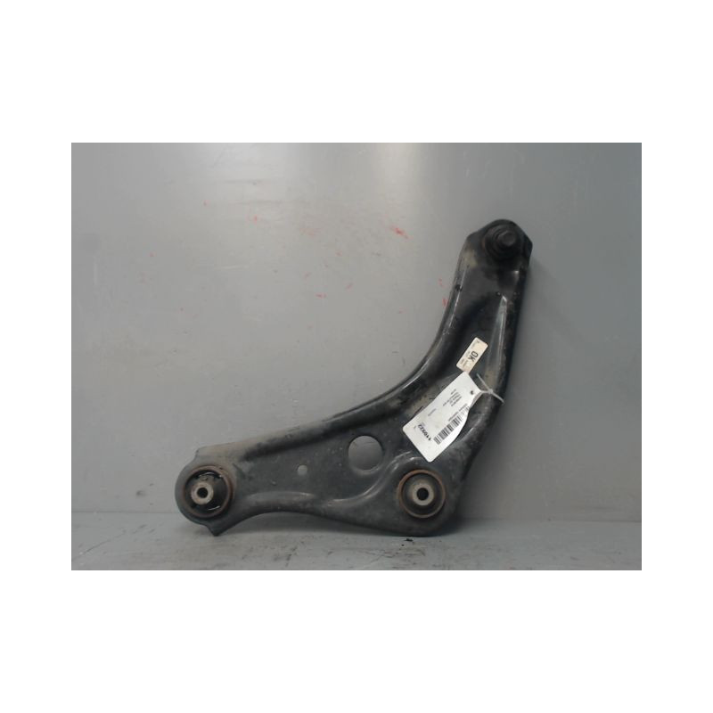 TRIANGLE INFERIEUR AVANT GAUCHE NISSAN QASHQAI