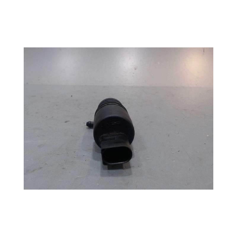 POMPE LAVE-GLACE AVANT MERCEDES CLASSE E