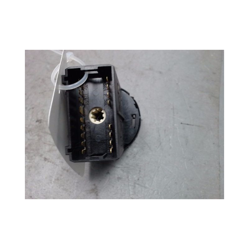 COMMANDE ECLAIRAGE VOLKSWAGEN POLO 2009-