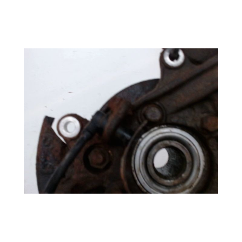 PIVOT ARRIERE DROIT MITSUBISHI PAJERO