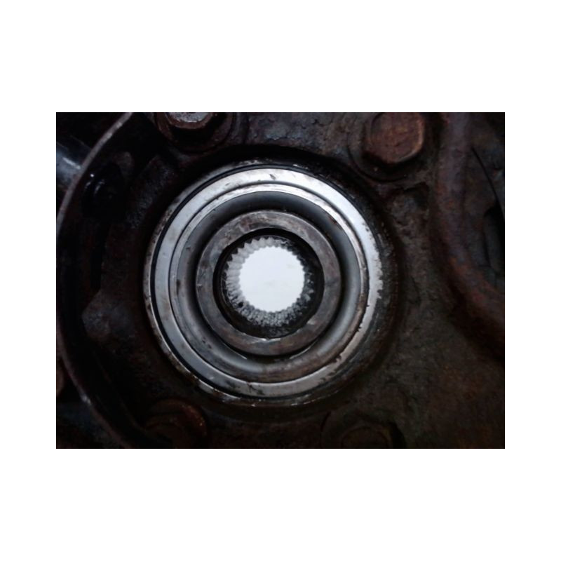 PIVOT ARRIERE DROIT MITSUBISHI PAJERO