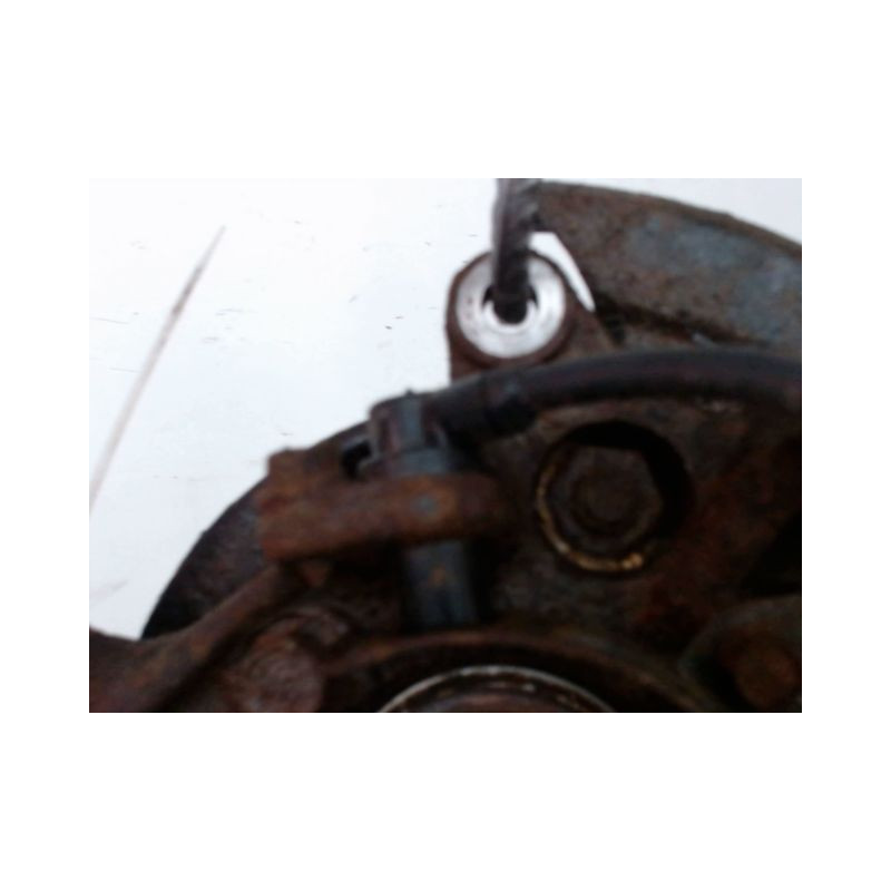 PIVOT ARRIERE GAUCHE MITSUBISHI PAJERO