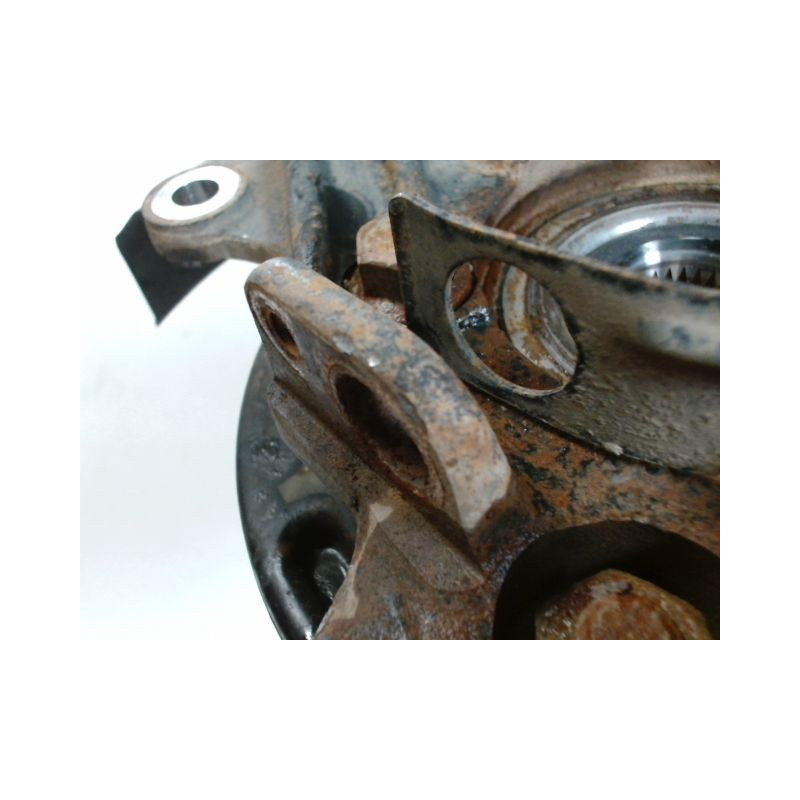 PIVOT ARRIERE DROIT MITSUBISHI PAJERO