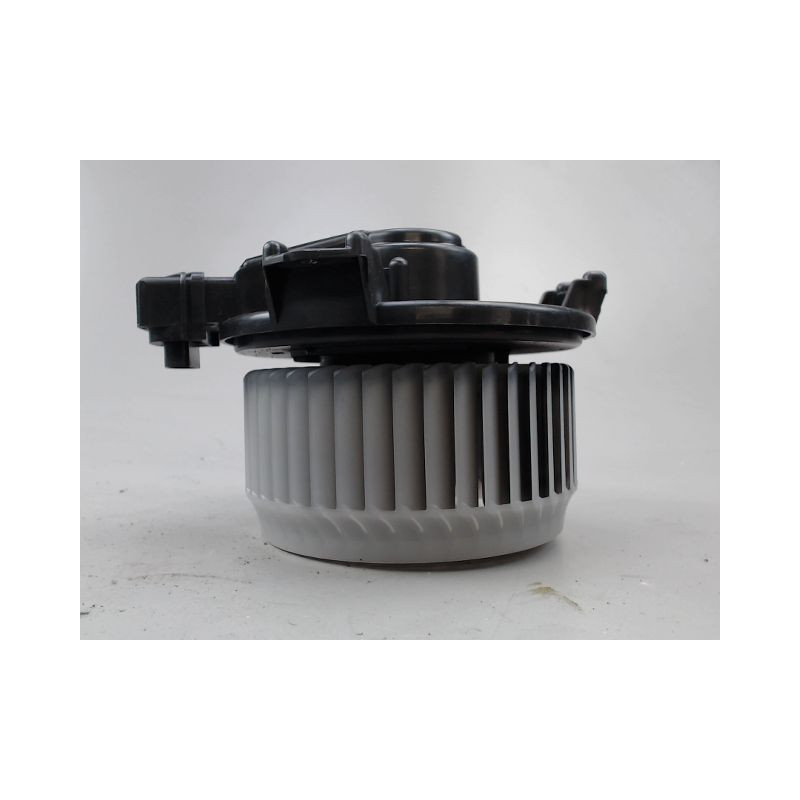 MOTEUR VENTILATEUR CHAUFFAGE TOYOTA YARIS