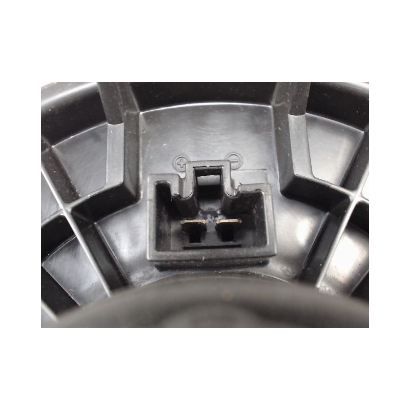 MOTEUR VENTILATEUR CHAUFFAGE TOYOTA YARIS