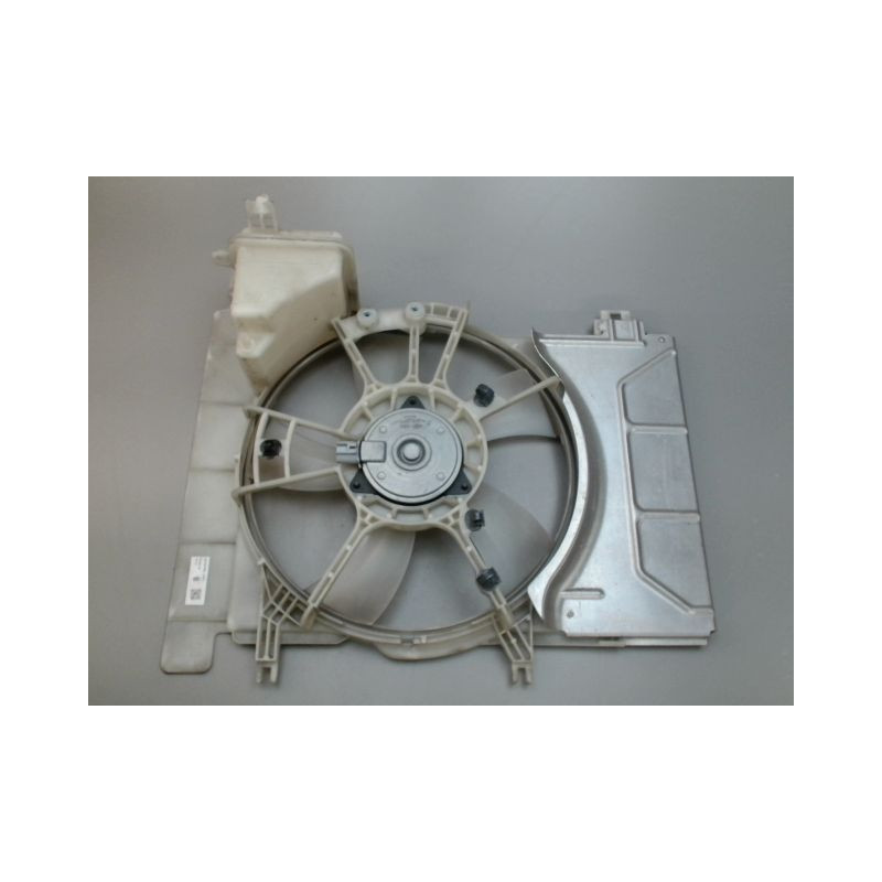 MOTEUR VENTILATEUR RADIATEUR TOYOTA YARIS
