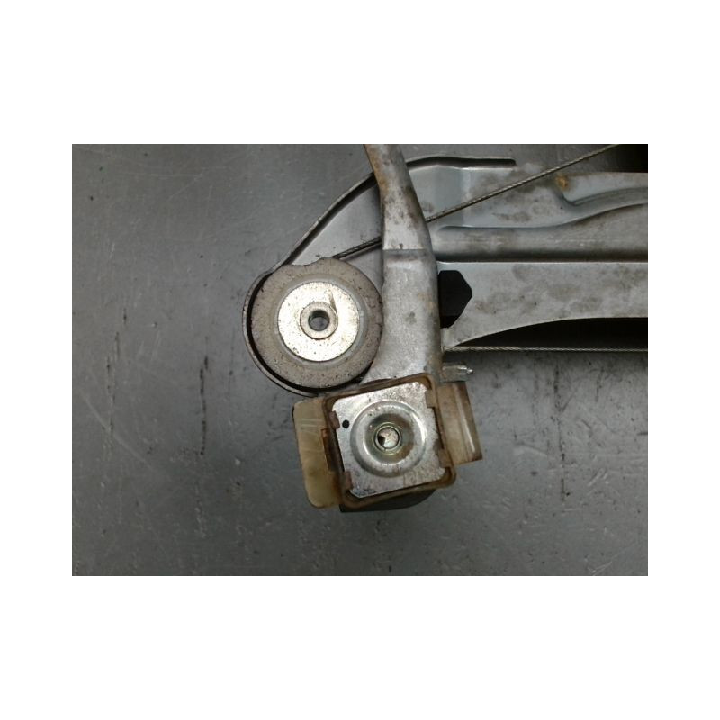 MECANISME+MOTEUR LEVE-GLACE AVANT GAUCHE MITSUBISHI GRANDIS