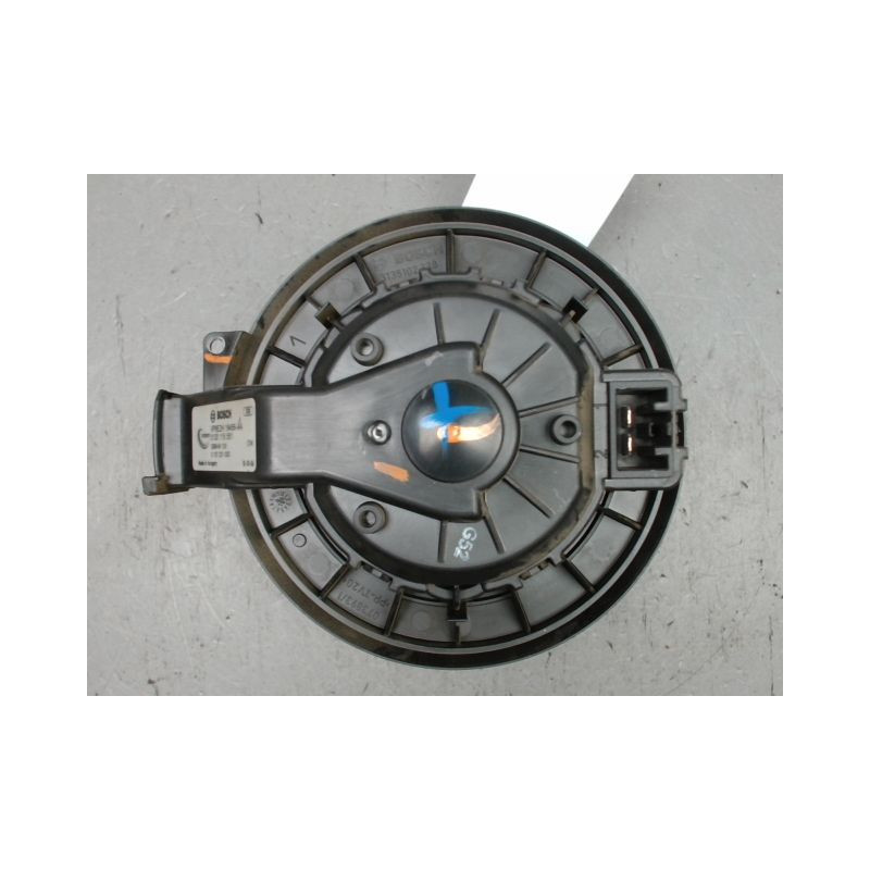 MOTEUR VENTILATEUR CHAUFFAGE FORD FIESTA 2008-