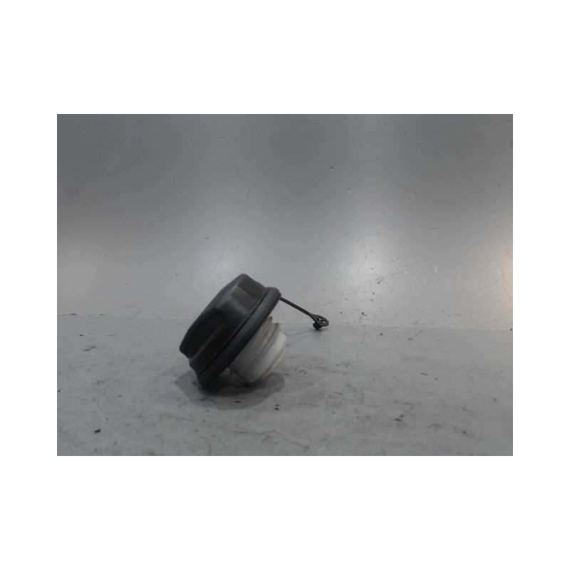 BOUCHON RESERVOIR A CARBURANT OPEL CORSA
