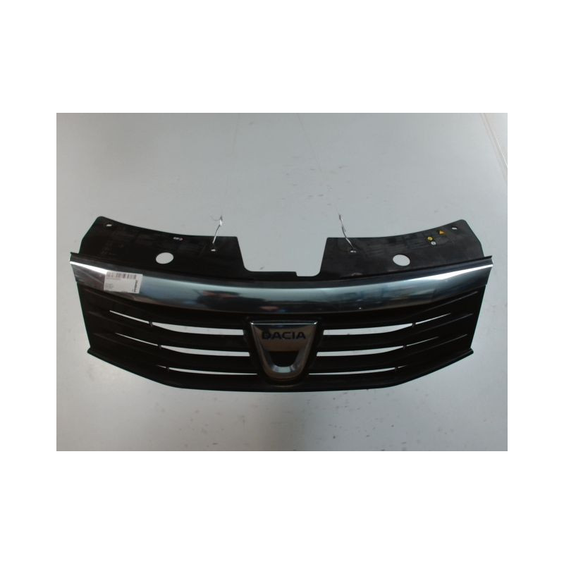 CALANDRE DACIA SANDERO