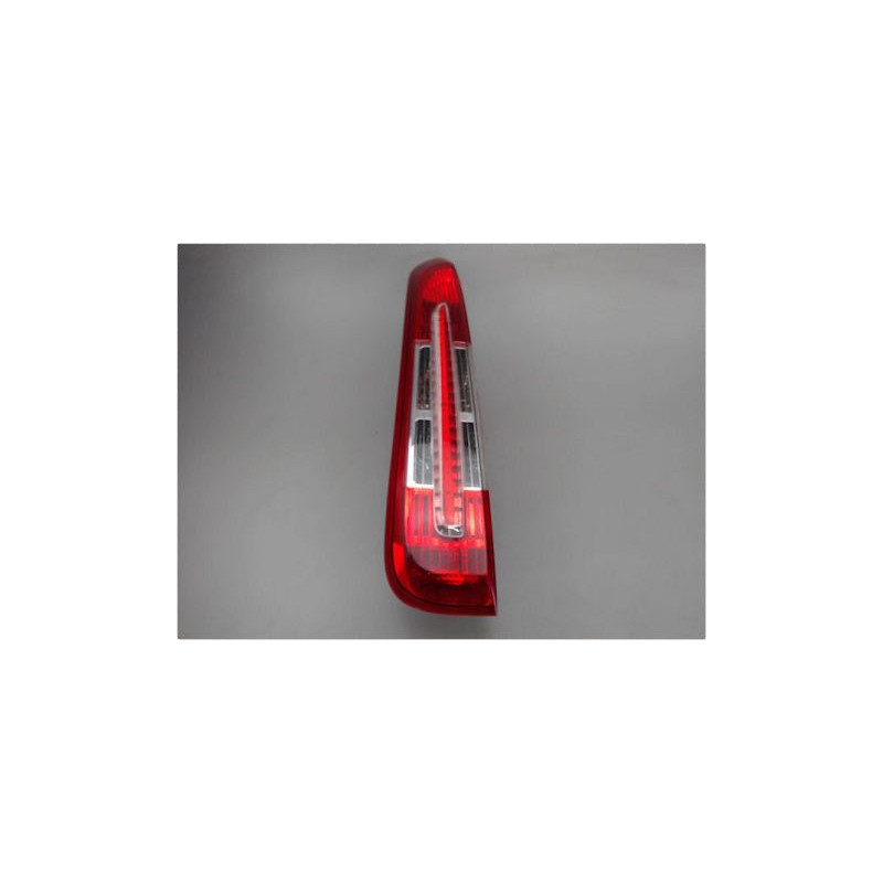 FEU ARRIERE GAUCHE  FORD C-MAX