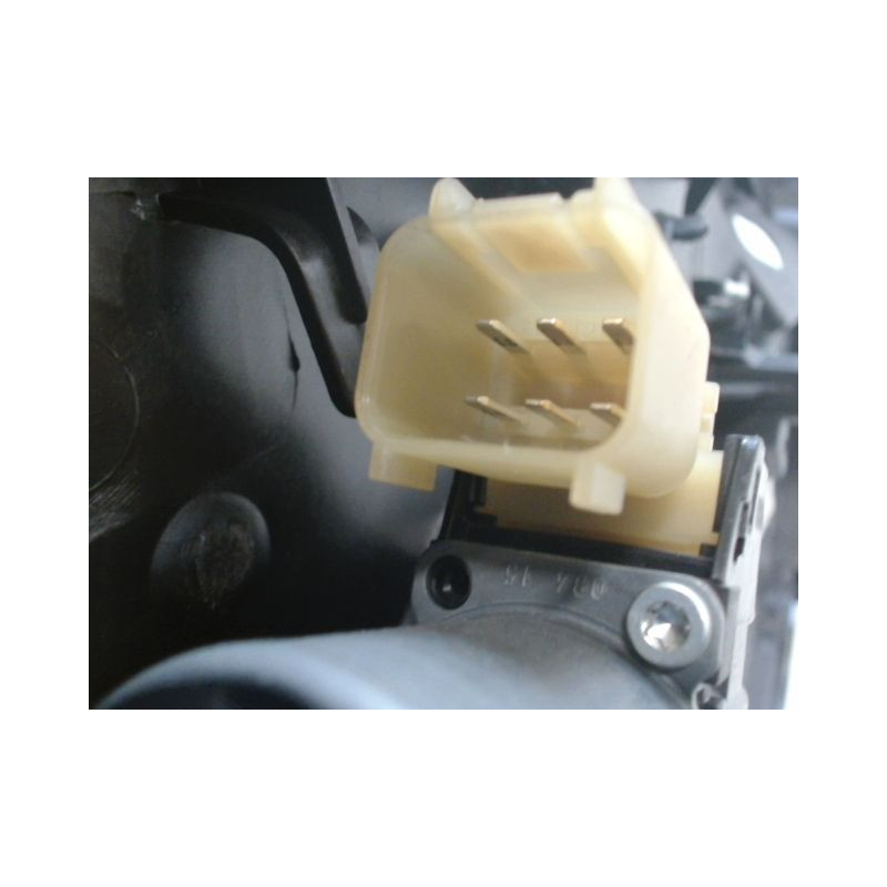 MECANISME+MOTEUR LEVE-GLACE AVANT DROIT FORD FIESTA VI PHASE 1 2008-...