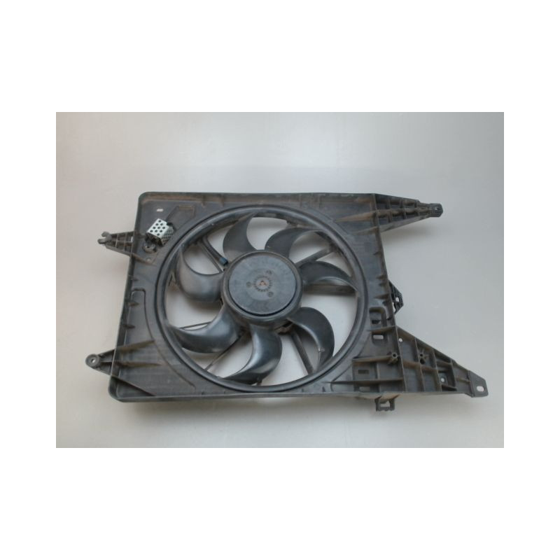 MOTEUR VENTILATEUR RADIATEUR DACIA SANDERO