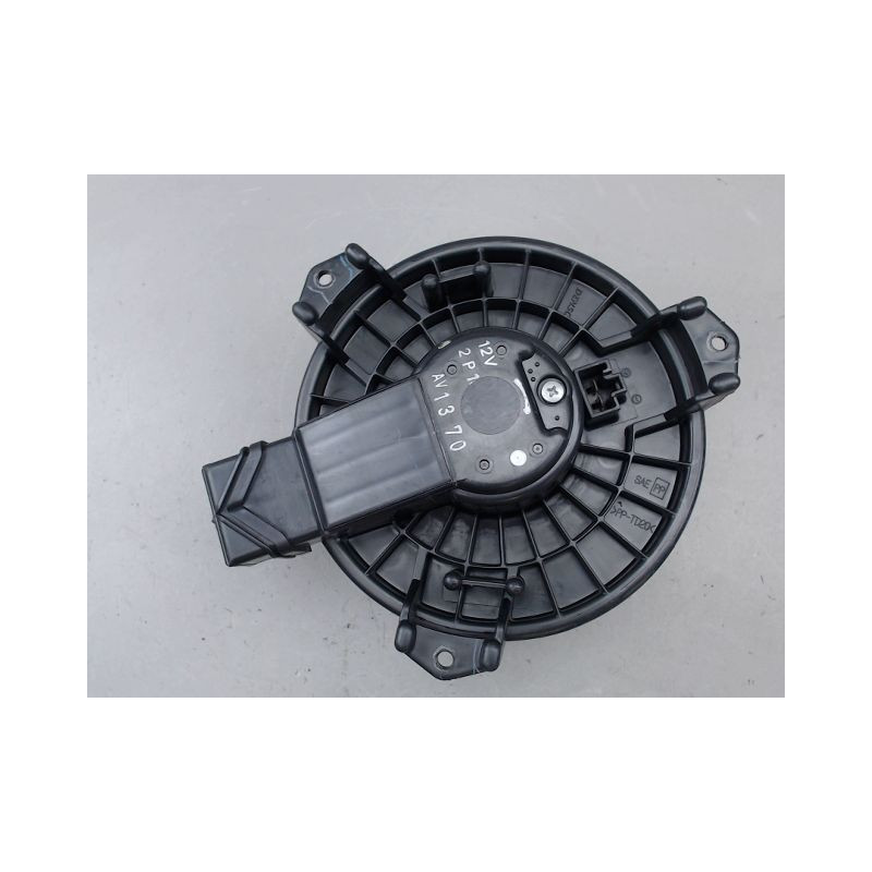 MOTEUR VENTILATEUR CHAUFFAGE SUZUKI SX4