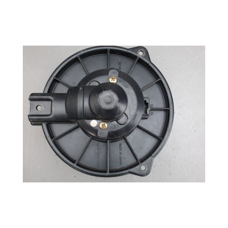 MOTEUR VENTILATEUR CHAUFFAGE MITSUBISHI PAJERO