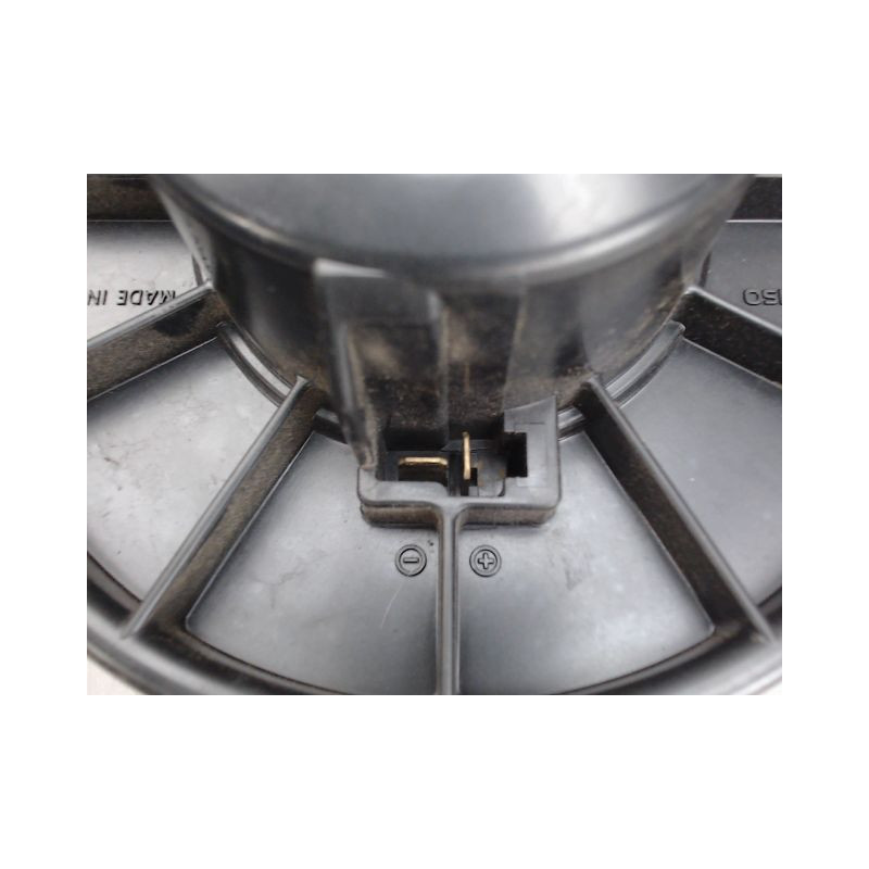 MOTEUR VENTILATEUR CHAUFFAGE MITSUBISHI PAJERO
