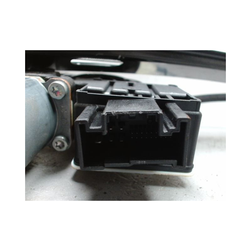 MECANISME+MOTEUR LEVE-GLACE AVANT GAUCHE VOLKSWAGEN POLO