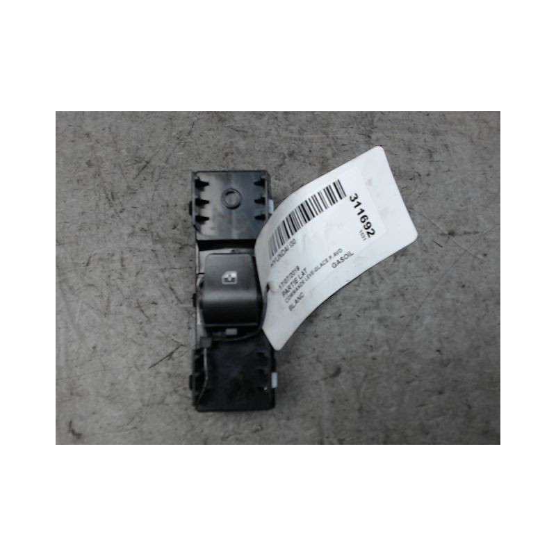 COMMANDE LEVE-GLACE PORTE AVD HYUNDAI I30