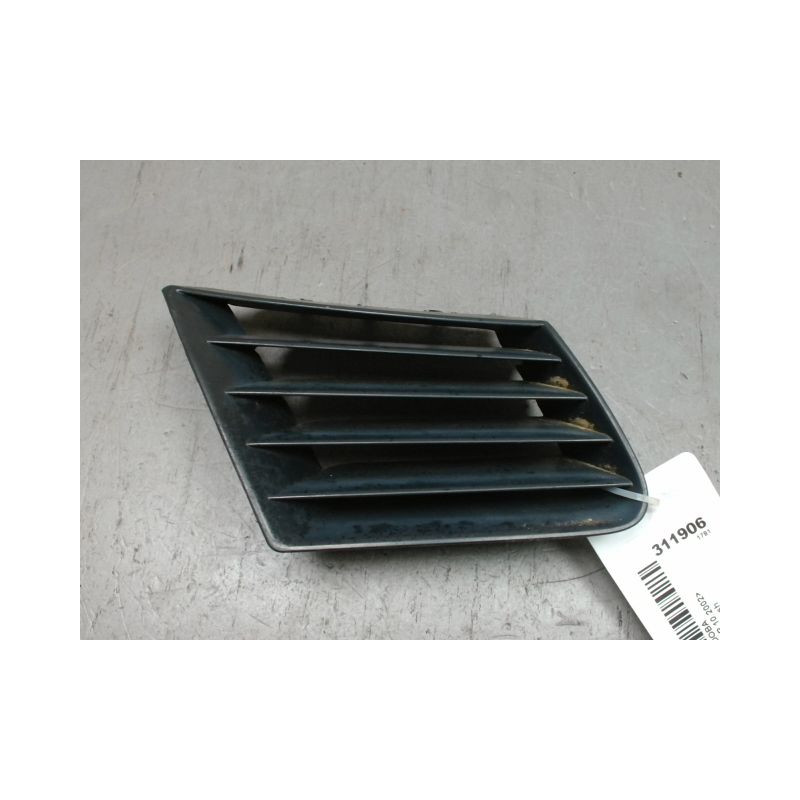 GRILLE CALANDRE DROIT SEAT CORDOBA 2002-