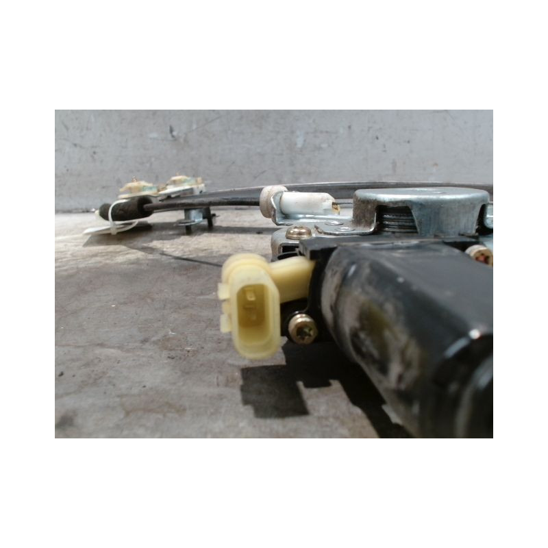 MECANISME+MOTEUR LEVE-GLACE AVANT GAUCHE HYUNDAI GETZ 02-05