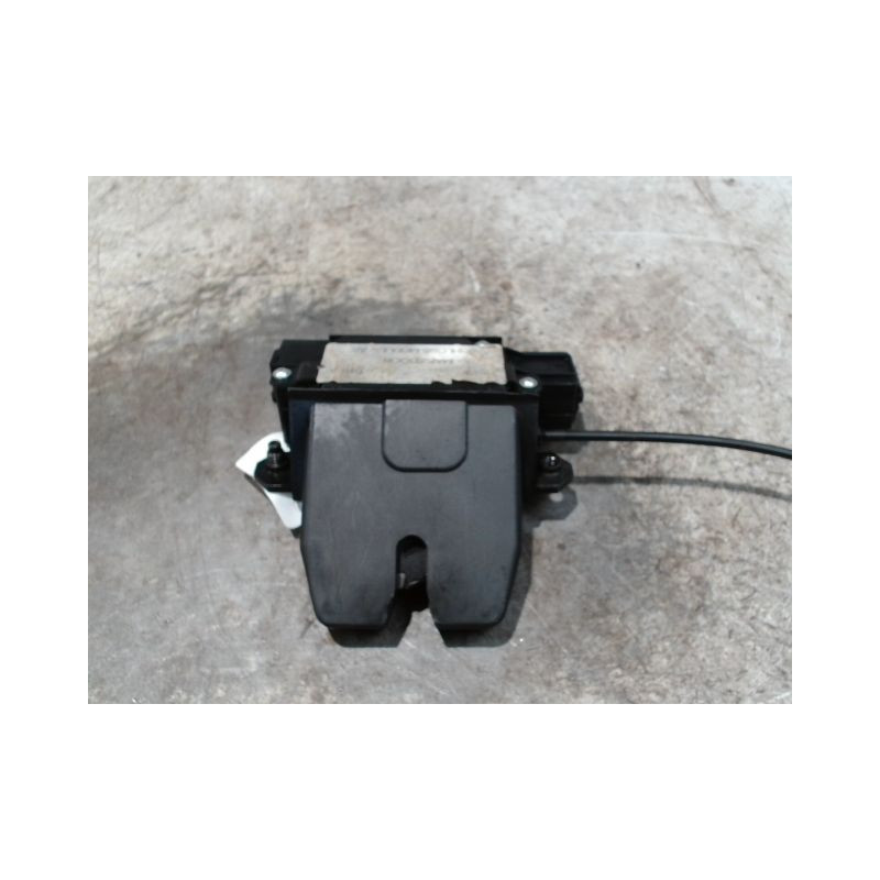 SERRURE HAYON  FORD FOCUS C-MAX 03-07
