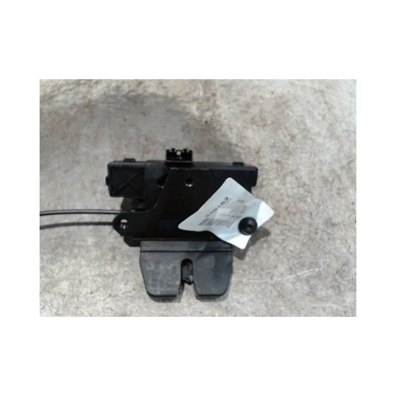 SERRURE HAYON  FORD FOCUS C-MAX 03-07