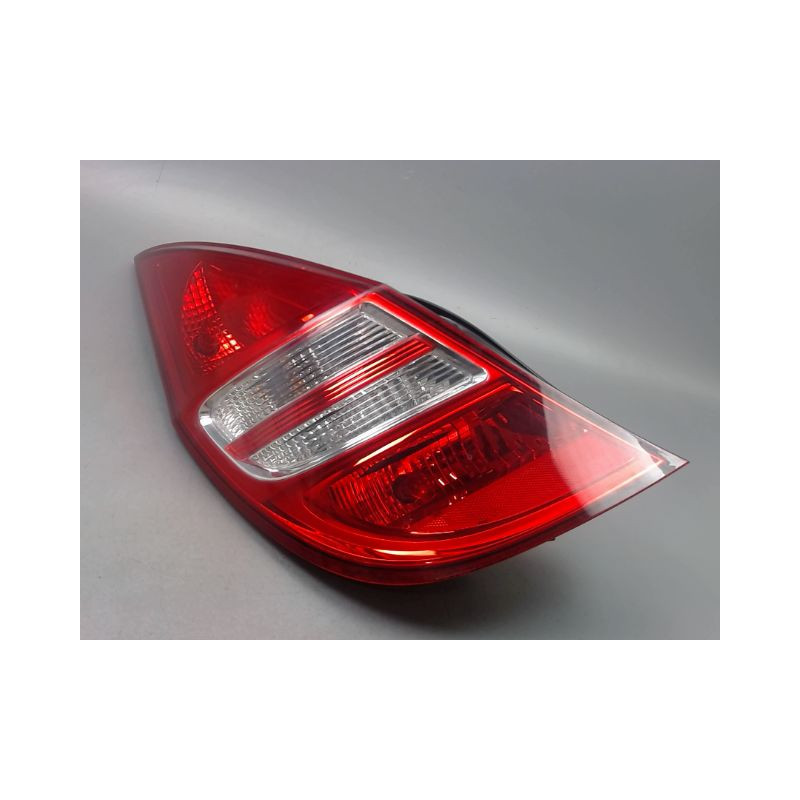 FEU ARRIERE GAUCHE  HYUNDAI I 30 I Phase 1 2007-2010